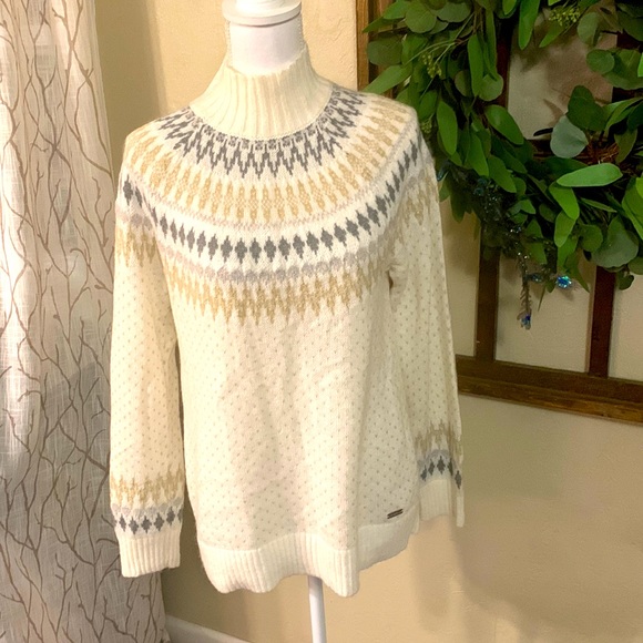 Eddie Bauer Sweaters - Eddie Bauer Cotton Blend semi turtle neck sweater worn once ivory/ gold/ silver